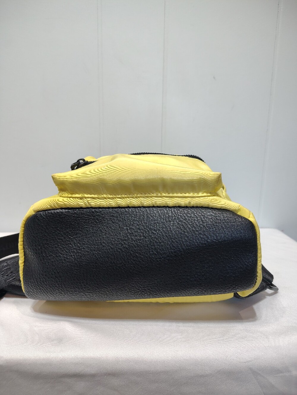 Steve Madden Mini Backpack Neon Pastel Yellow Nylon Sporty Athleisure Travel - Picture 5 of 11
